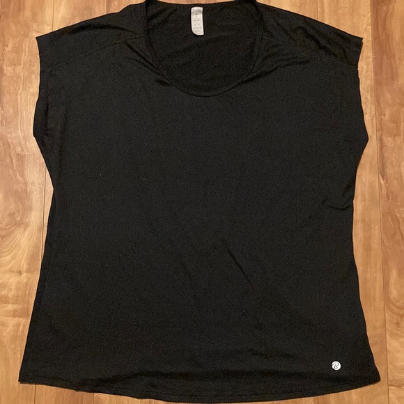 ❤️‍🔥5/20$ BALLY💫 Women’s Black Short Sleeve Total Fitness Active Shirt - Picture 2 of 6
